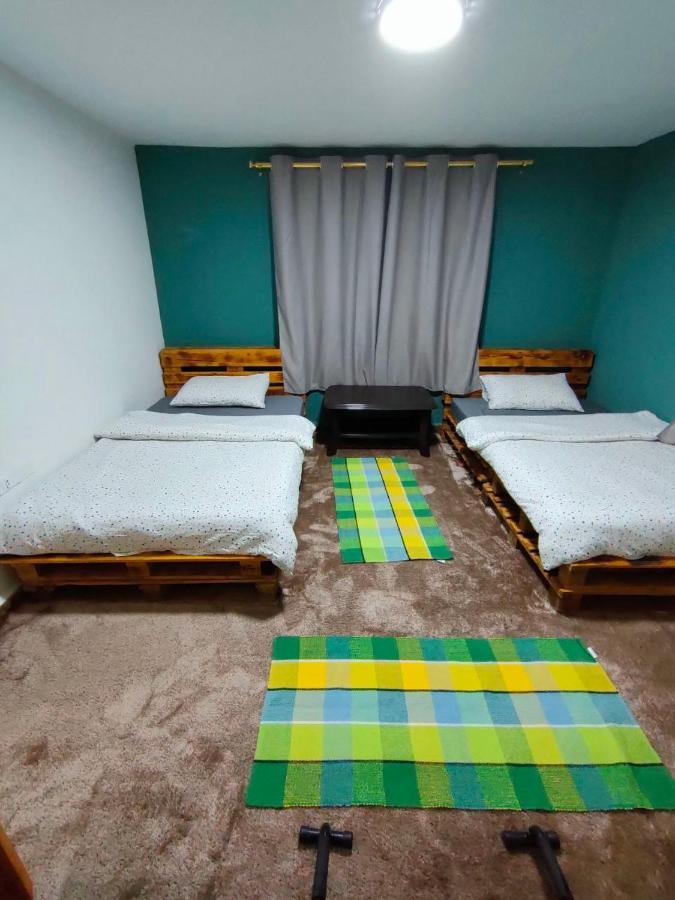 รีแล็กซิง โอเอซิส วิลลา Apartment วาดี มูซา ภายนอก รูปภาพ