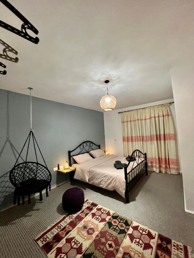 รีแล็กซิง โอเอซิส วิลลา Apartment วาดี มูซา ภายนอก รูปภาพ