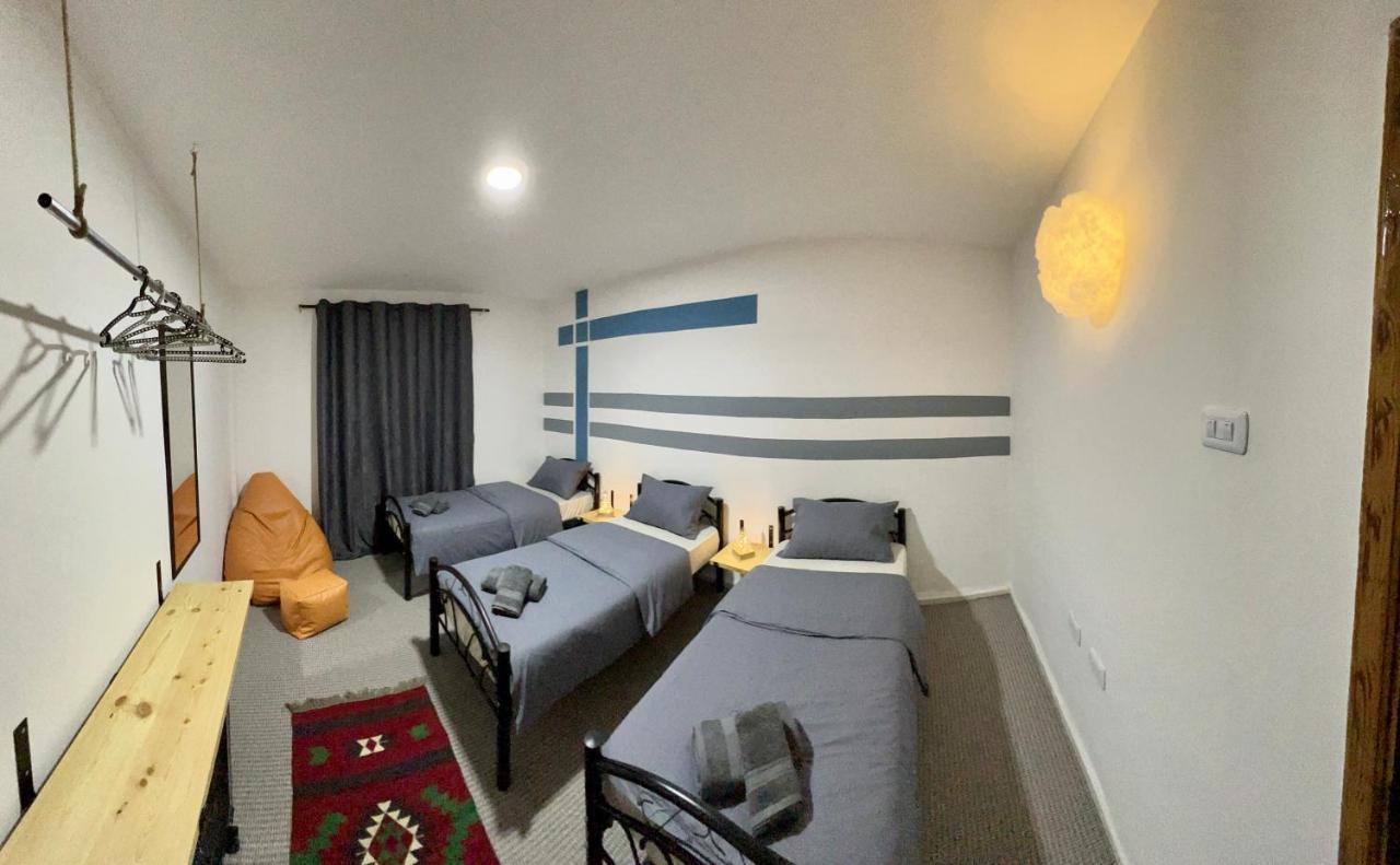 รีแล็กซิง โอเอซิส วิลลา Apartment วาดี มูซา ภายนอก รูปภาพ